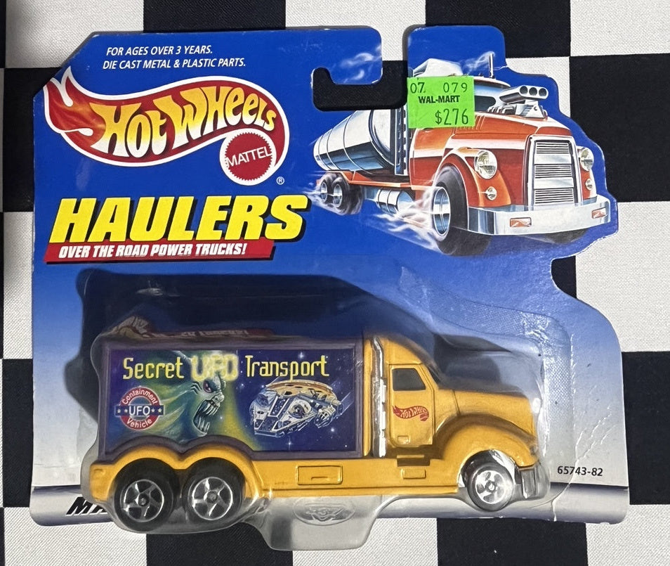 Hot Wheels Haulers – Secret UFO Transport