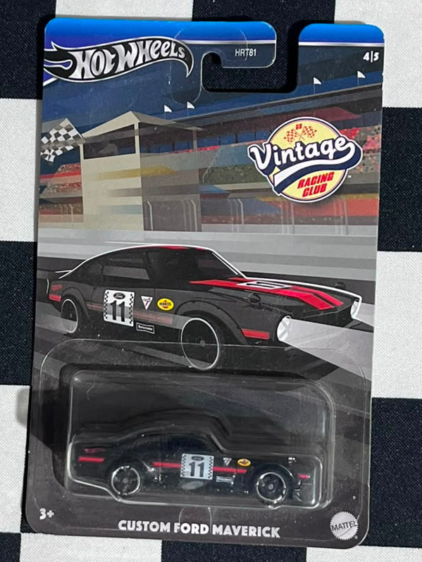 Custom Ford Maverick de la serie Vintage Racing Club.